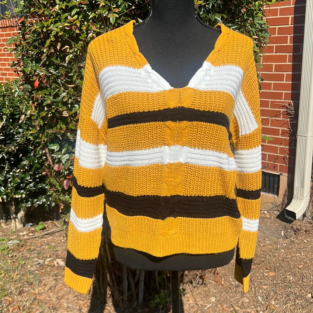 - Full Circle Trends With Love sweater